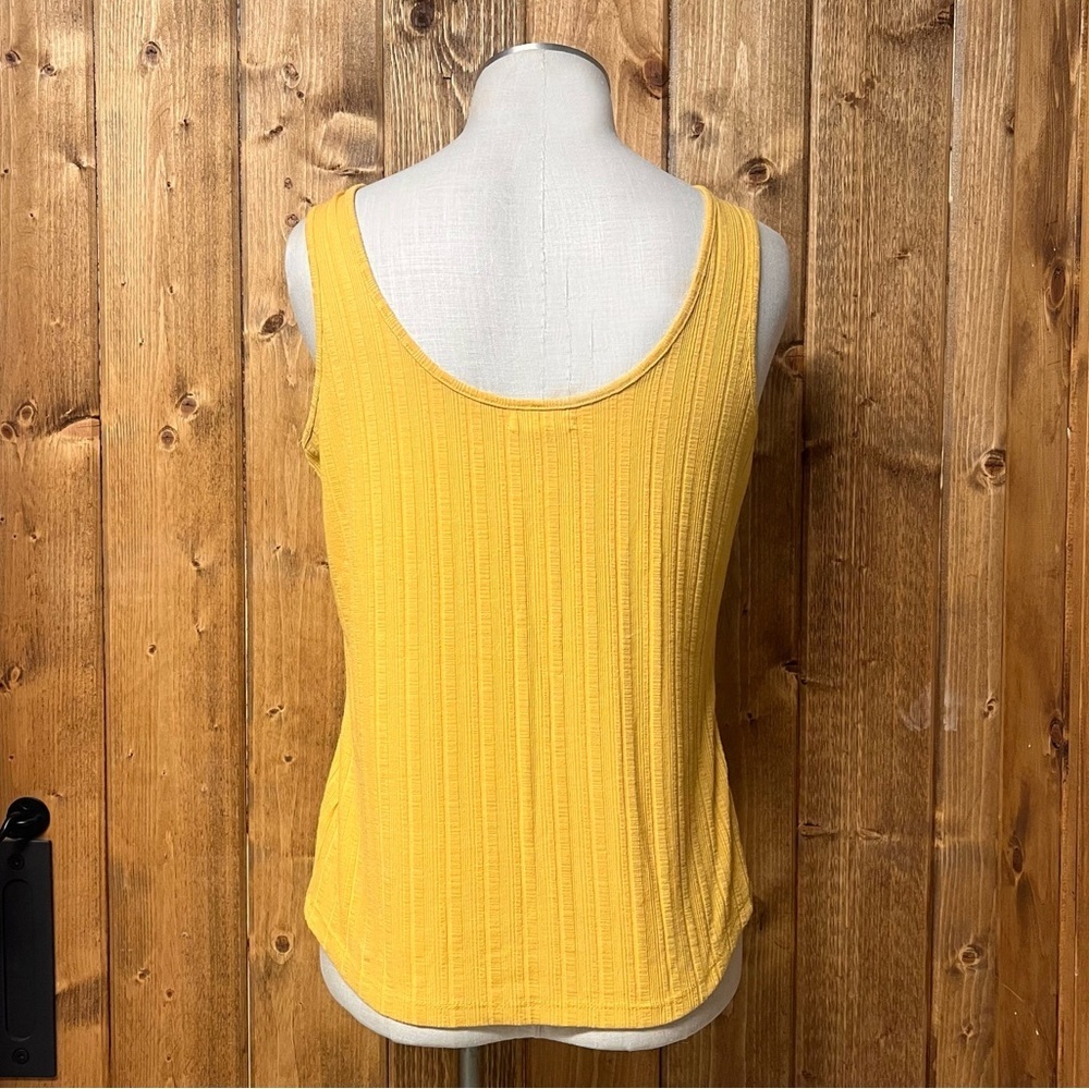 Maurice’s Medium Scoop Round Yellow Button Front Tank Top - Picture 5 of 8